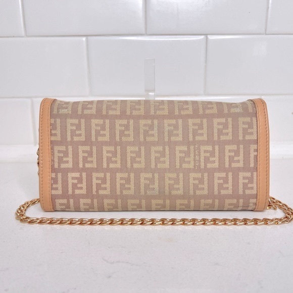 💯 AUTH Fendi Zucca wallet on chain - Picture 4 of 12